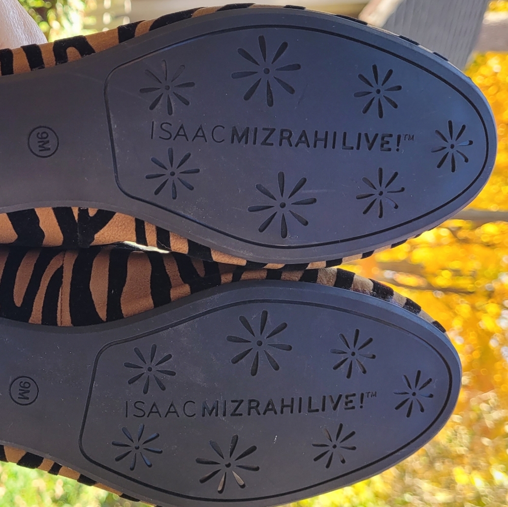 Isaac Mizrahi Tiger Print Suede Ballet Flats Animal Print Slip On Shoes 9 - Picture 8 of 10
